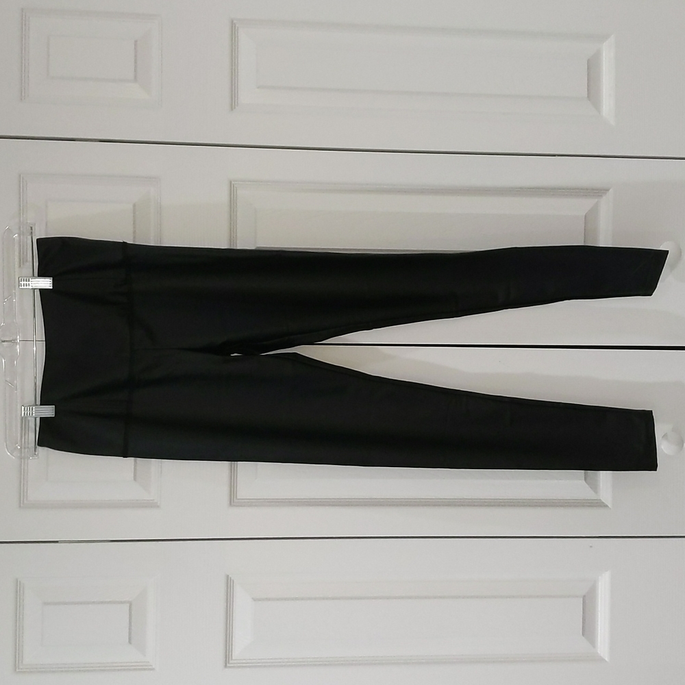 Faux leather high waisted leggings - Picture 3 of 4